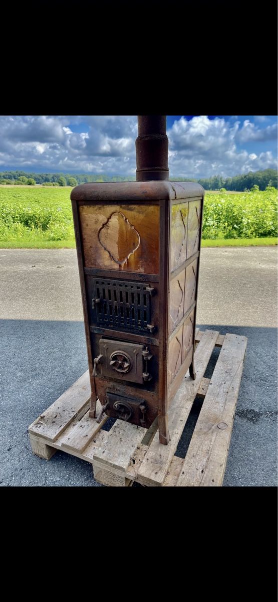 Altri mobili d'antiquariato: Kachelofen antik – Usato da Utzenstorf venduto da sve_m5my
