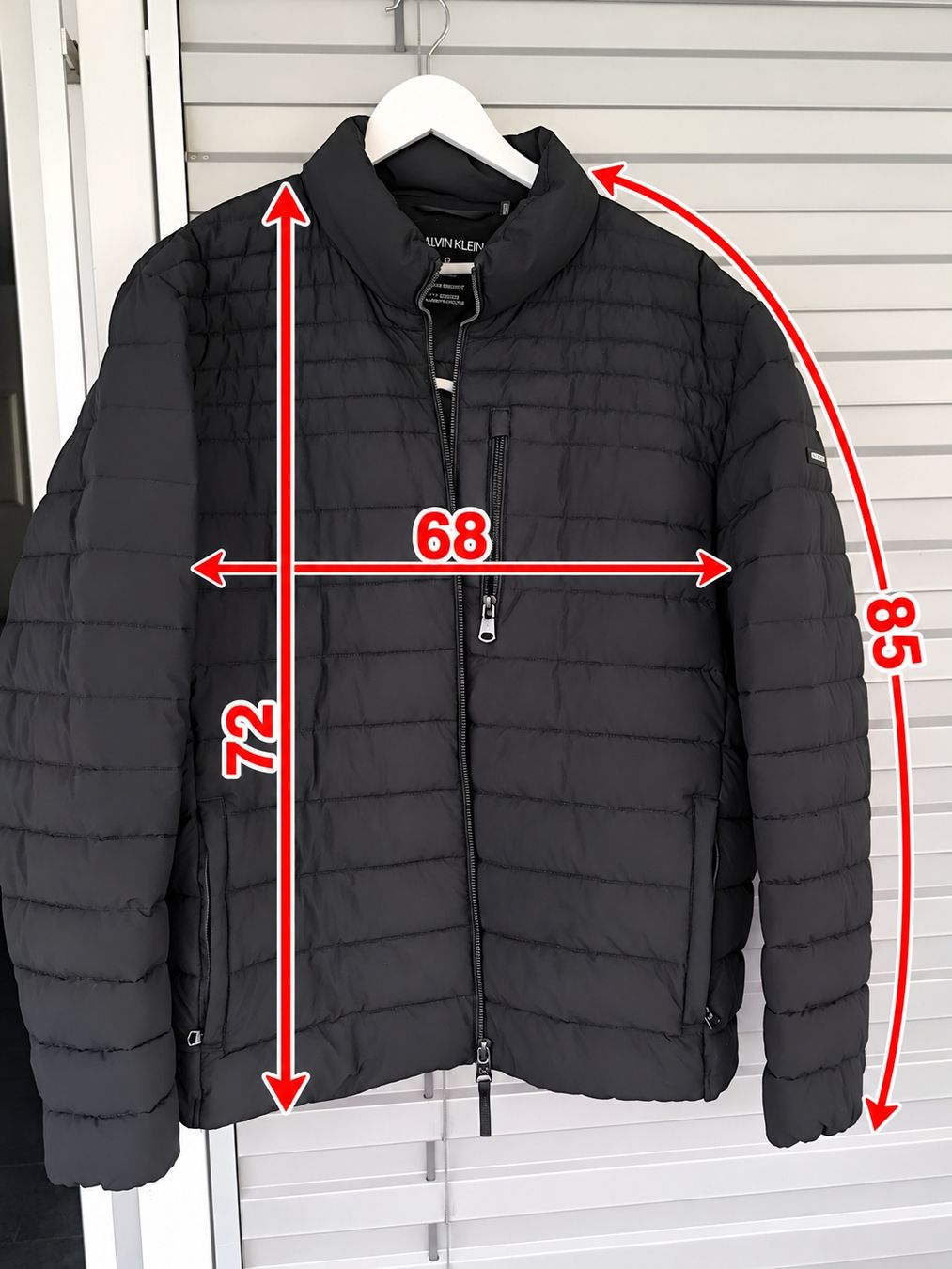Calvin Klein Giacche: Calvin Klein Jacke  – Nuovo (secondo la descrizione) da Oftringen venduto da Lejaleja