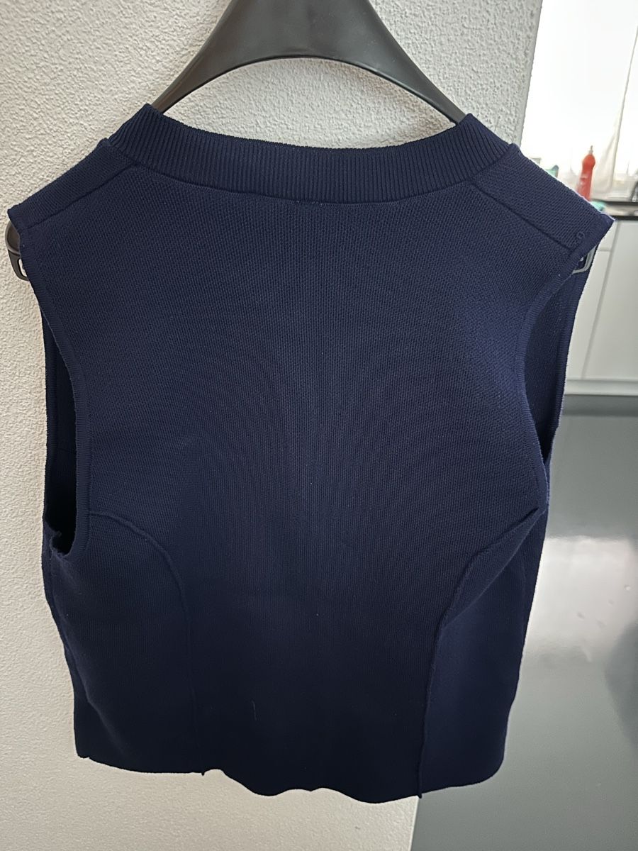 Gilets & Westen: Strickweste dunkelblau – Neu (gemäss Beschreibung) aus Schlieren von James1010 1
