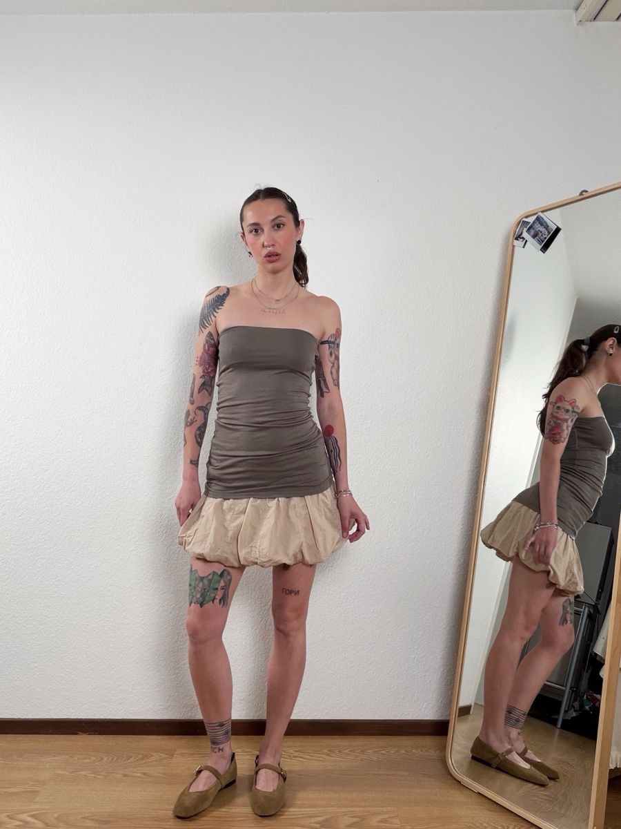 Gonne: Bubble balloon Skirt Beige – Usato da Knonau venduto da Grapesvintage 1