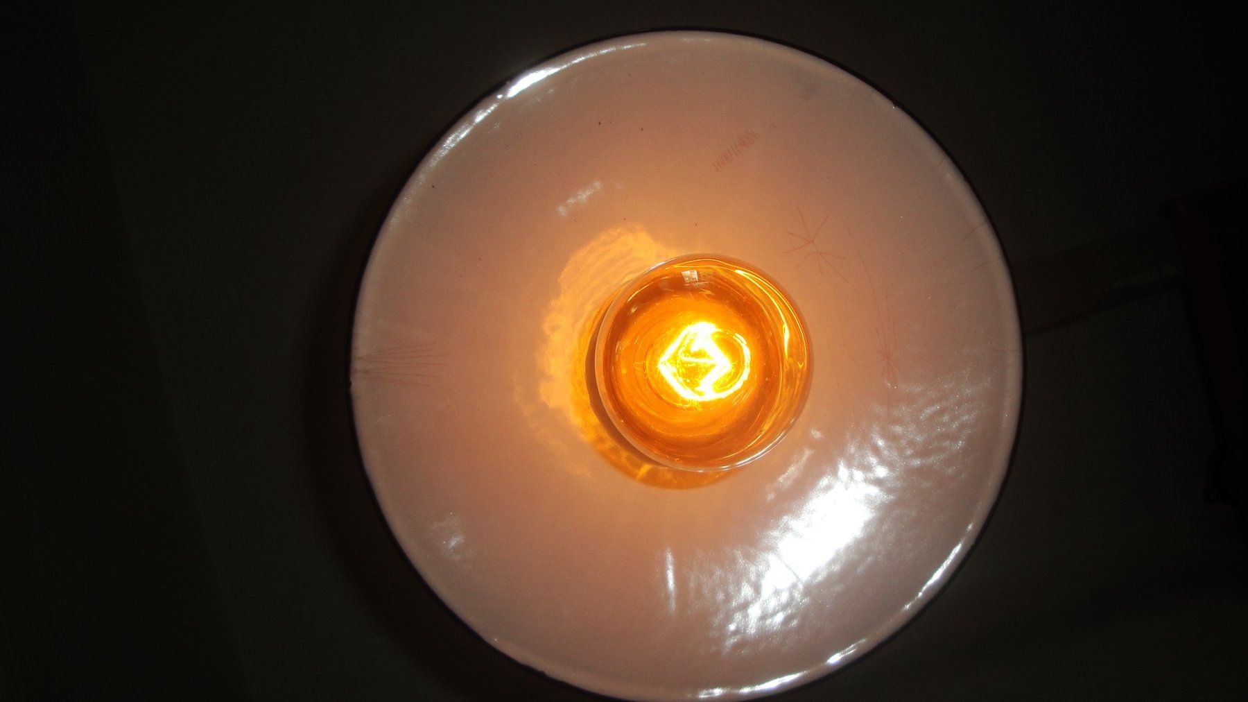 Lampadari & plafoniere: Kellerlampe mit Emaillierter Lampenschirm – Usato da Zürich venduto da Paykan 3