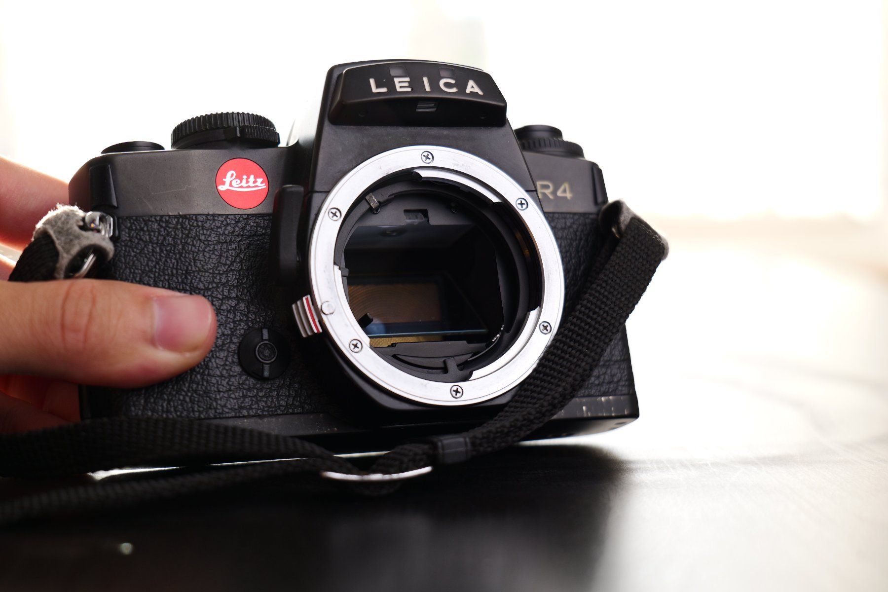 Leica Fotocamera: Leica R4 Kamera – Usato da Tecknau venduto da LevinLaufmann 6