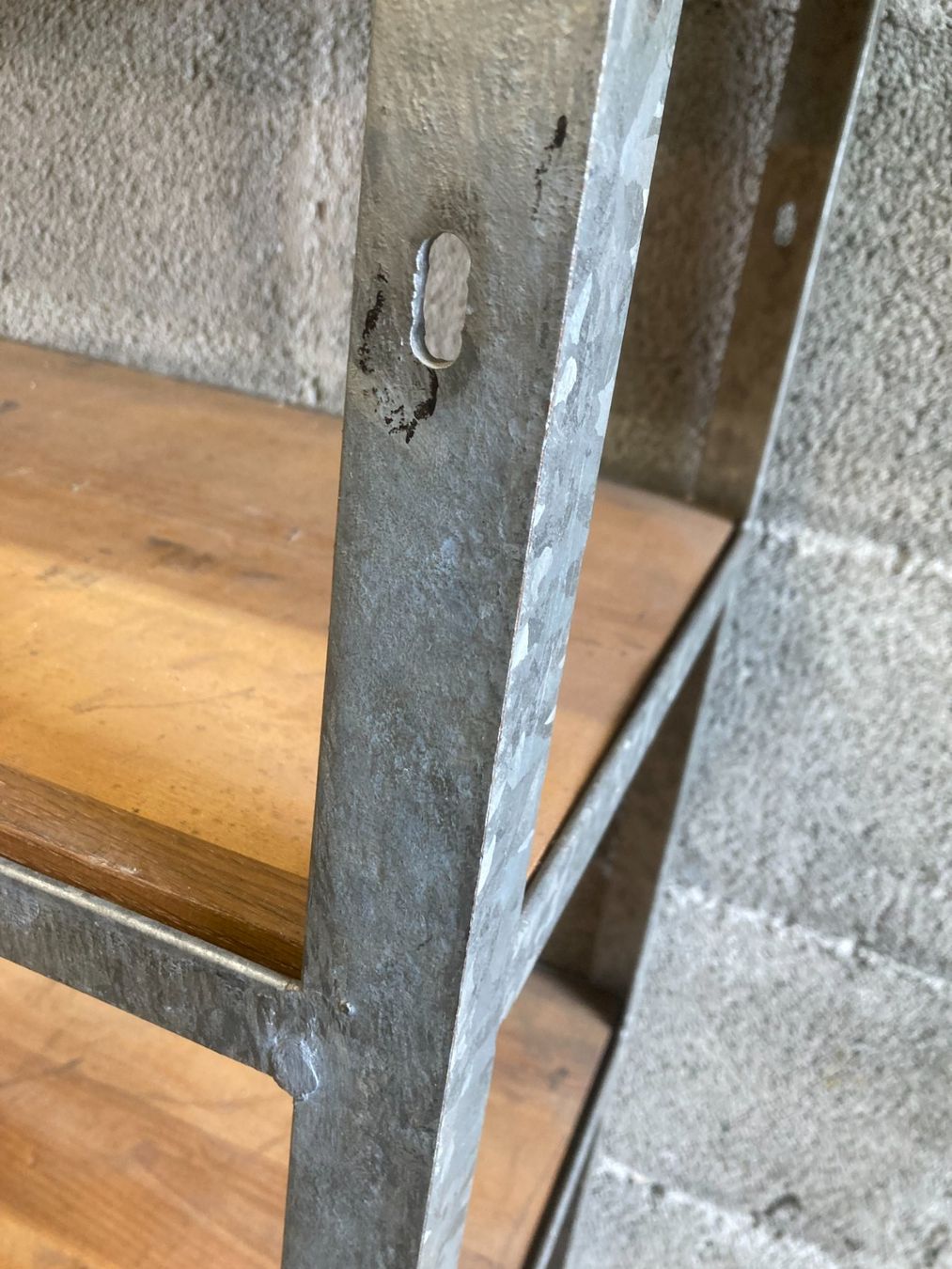 Scaffali: Gestell metall – Usato da Krattigen venduto da 033rad 3