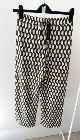 New Look new pants with geometric print 