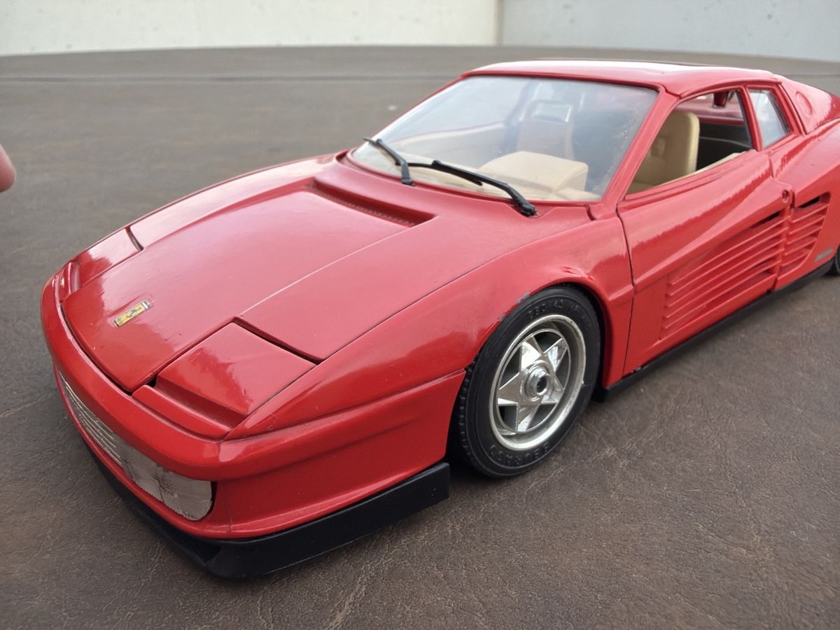 Bburago Voitures modèles: Ferrari Testarossa - 1/18 - Bburago – D'occasion à Wolfwil par Rolex1 8