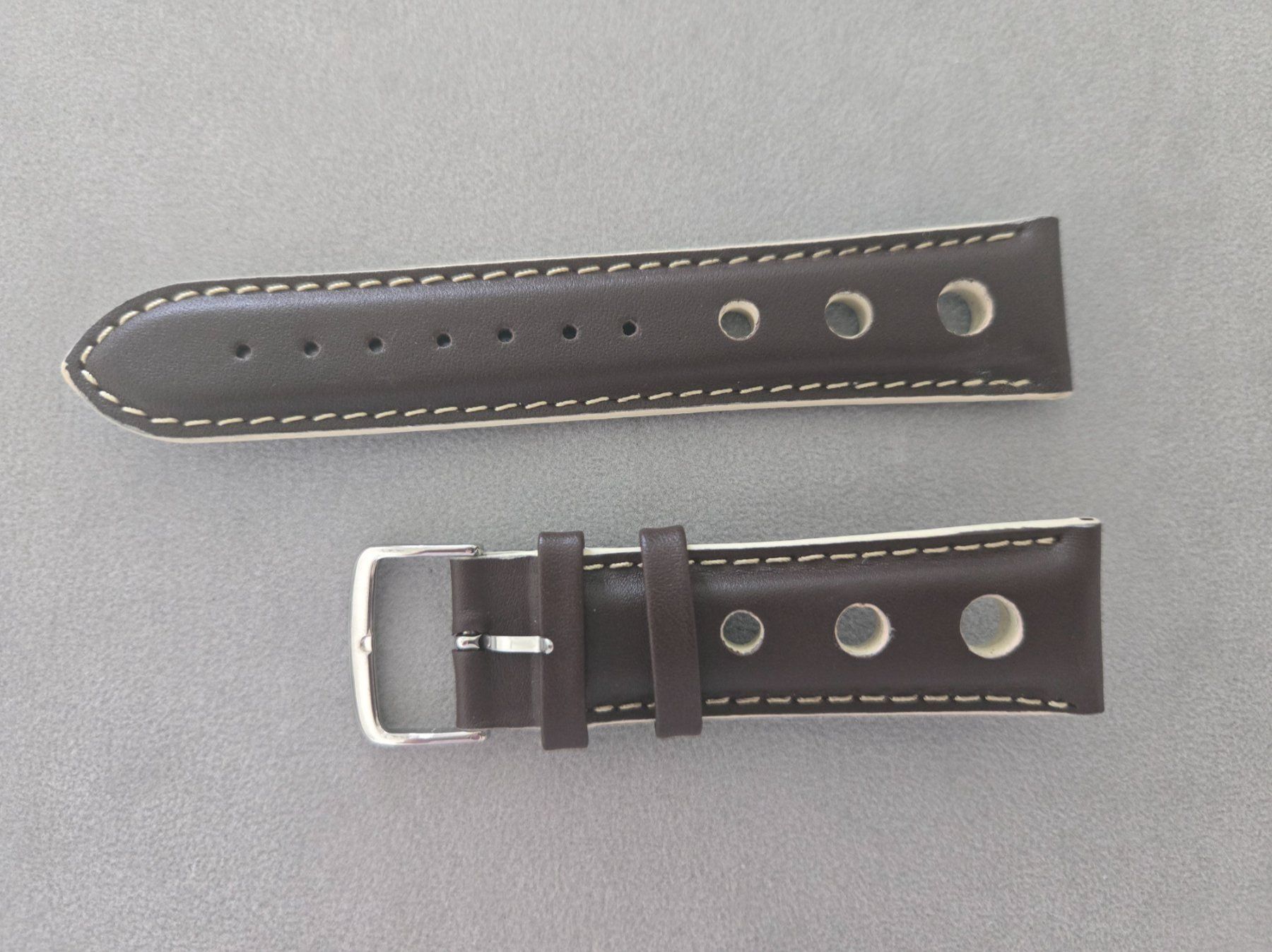 Bracciali & Braccialetti: Uhrenlederband 22mm dunkelbraun – Nuovo (secondo la descrizione) da Chabrey venduto da Horology