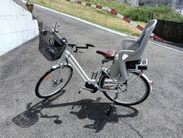 City E-bike inkl. Kindersitz und Zubehör 