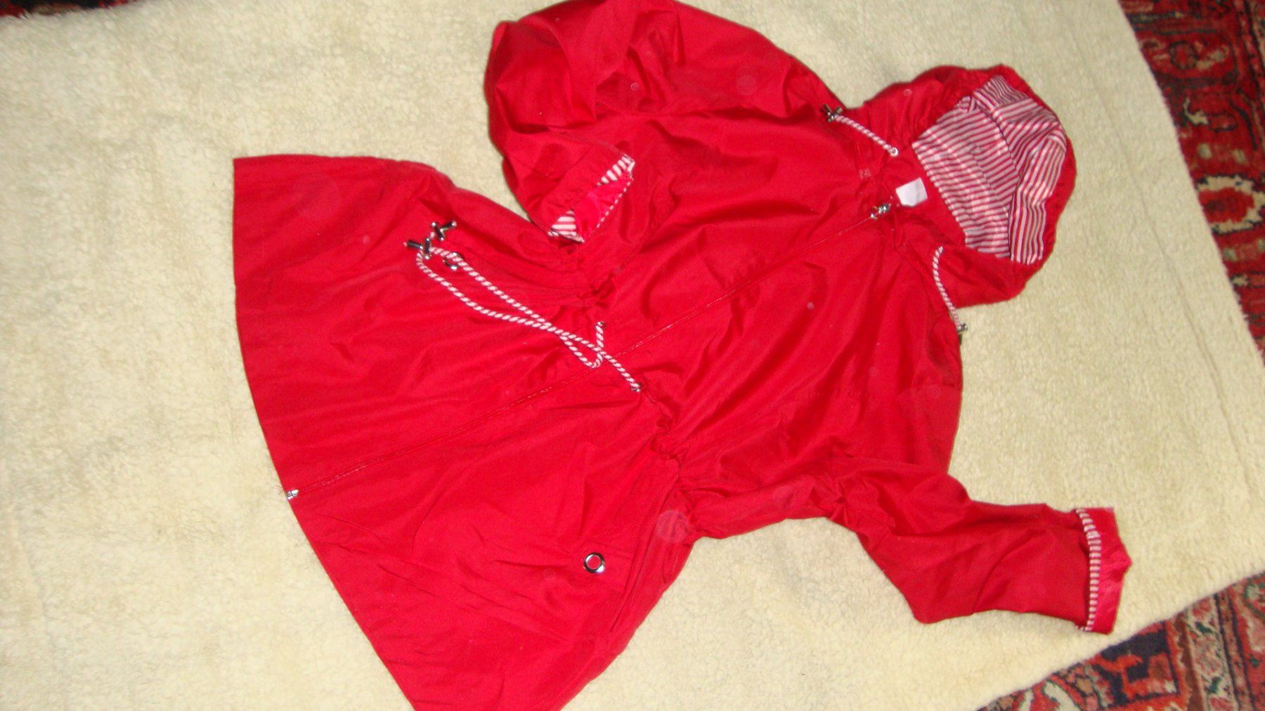 Giacche: rote Regenjacke, 44/46, NEU – Nuovo (secondo la descrizione) da Laufen venduto da ereli 4