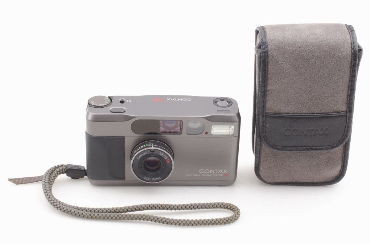 Contax Fotocamera: Contax T2 Titan Black / Schwarz – Usato da Bassersdorf venduto da Stanleykubrick98