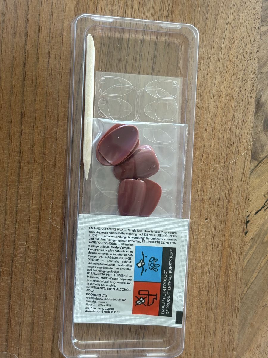 Unghie finte: Doonails Press On Nägel Bubblegum Medium Round Neu – Usato da Bern venduto da chi_s9x7 2