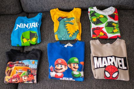Kinderkleidung Pullover, T-Shirts, Longsleeves