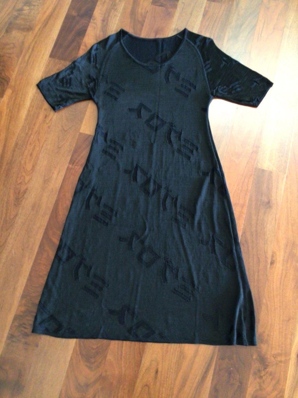 Vestiti: Kleid – Usato da Zürich venduto da ElarmariodeRuth 2