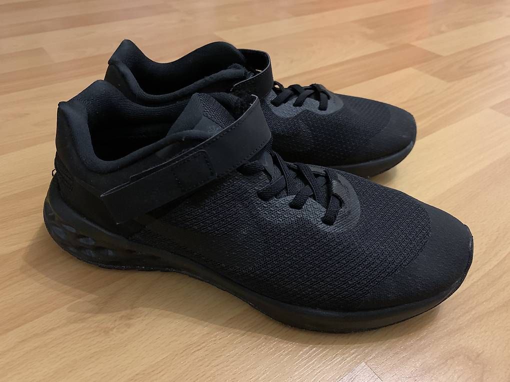Scarpe da uomo: Nike Running Schuh Grösse 39 – Usato da Villigen venduto da 28Nora82
