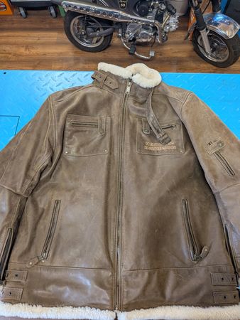 Veste en cuir Harley