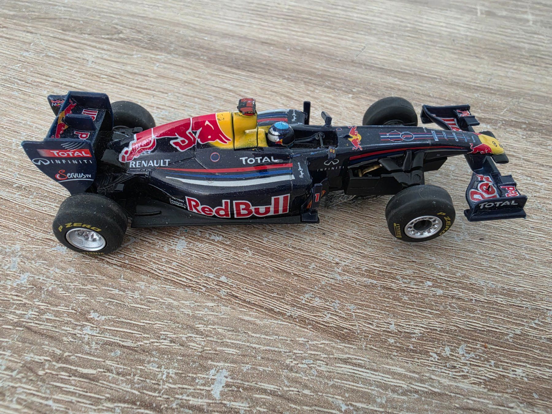 Carrera Modellini d'auto: Carrera Go Auto "Formel 1" mit RedBull – Usato da Sempach venduto da Knuckles17