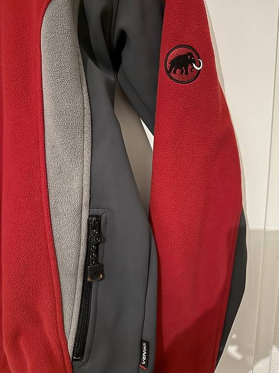 Jacken: Fleece Mammut Jacke L – Gebraucht aus Basel von momo.st 1