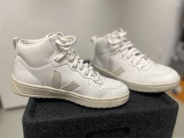 VEJA V-15 Leather Mid-Top Sneaker – White / Natural – Größe 