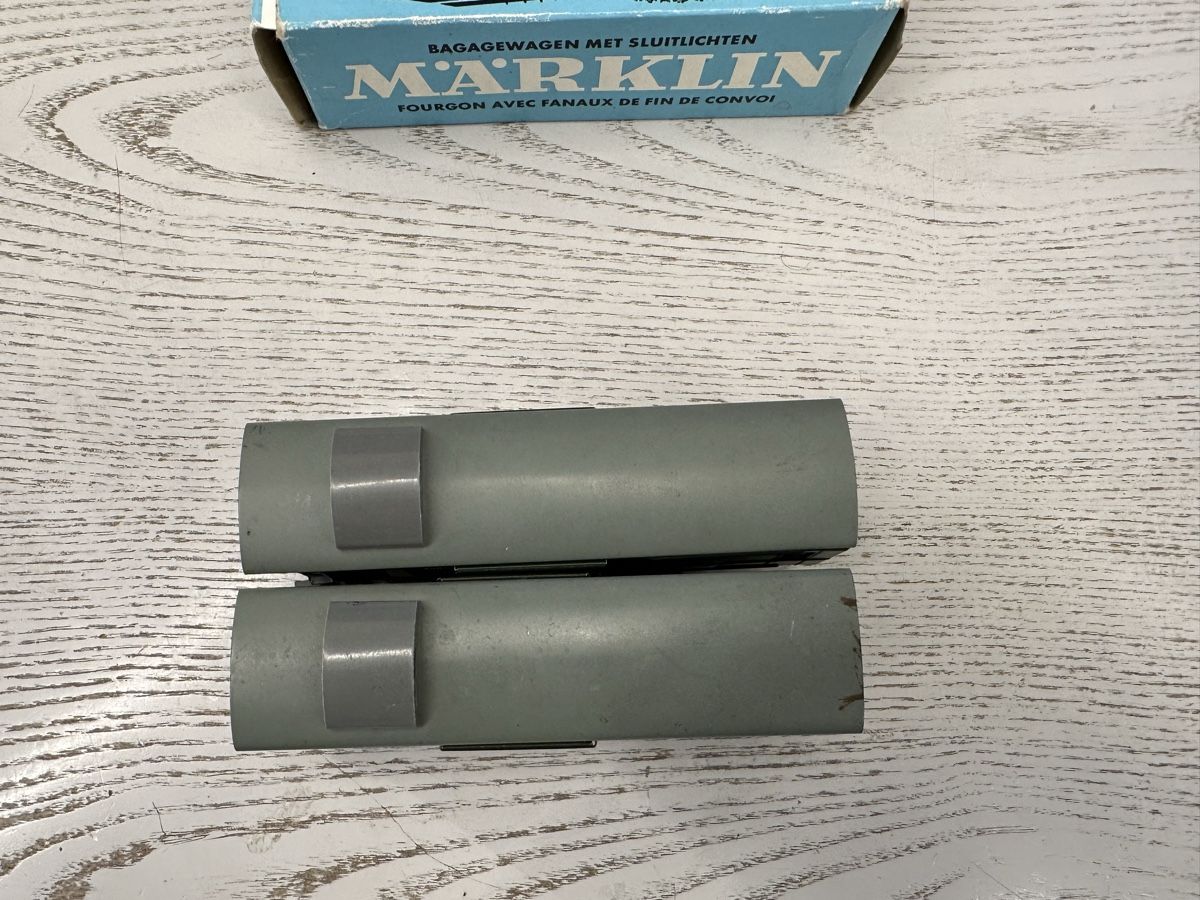 Märklin Modellini di ferrovie: Märklin 2x 4003 DB Gepäckwagen – Usato da Lupsingen venduto da New-Haven 5
