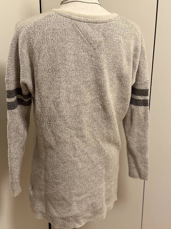Tommy Hilfiger Maglioni & Felpe: Tommy Hilfiger Pullover Grau 36 S longpullover – Usato da Küssnacht am Rigi venduto da car_9p8w 2