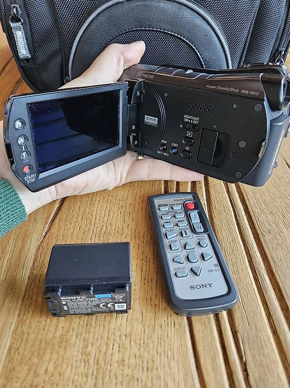 Sony Camcorder: Camcorder Sony HDR SR12E – Gebraucht aus Berneck von Adonis84 1