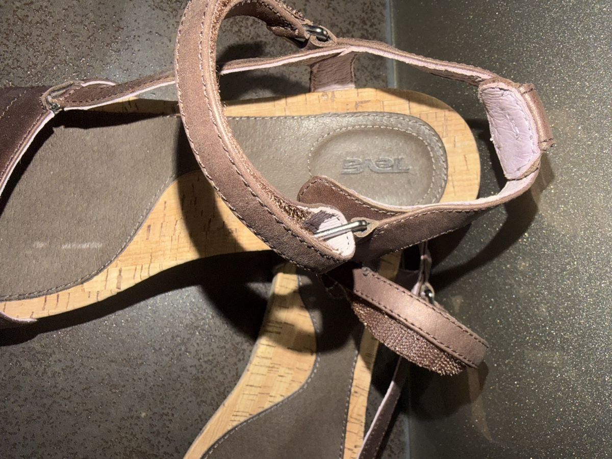 Teva Scarpe da donna: Leder Sandale TEVA 41 neu – Nuovo (secondo la descrizione) da Dornach venduto da samuti 1