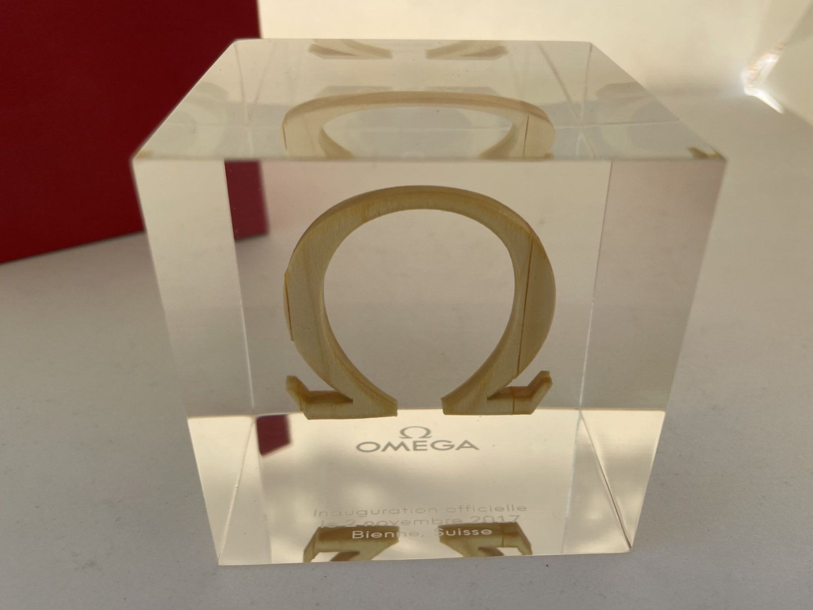 Omega Uhren: Omega rare presse-papier cube inauguration 2017. Neuf – Neu und originalverpackt aus Bôle von soleil778 1
