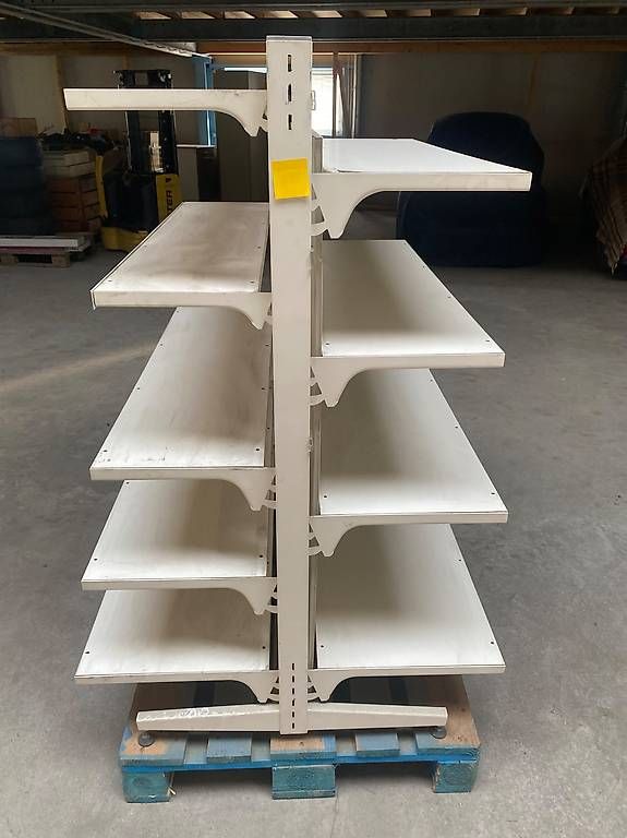 Regale: Étagères de garage, atelier – Gebraucht aus Chamoson von a_laroyale 1