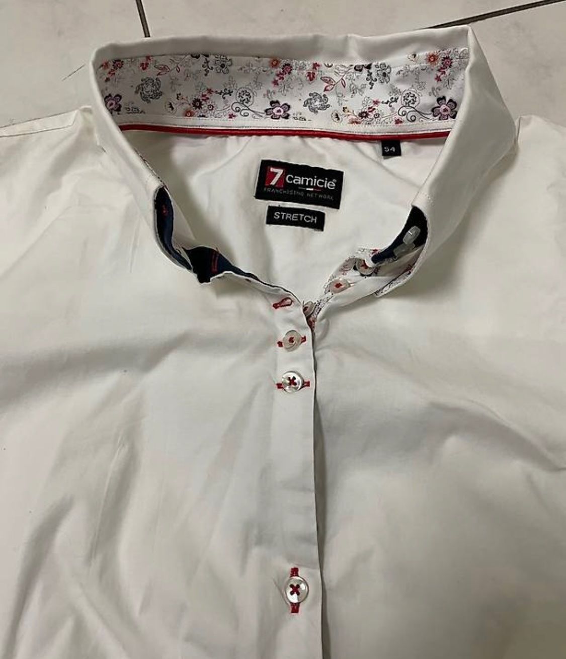 Camicette: Bluse / Kurzarm – Usato da Basel venduto da tif_m2h6 1