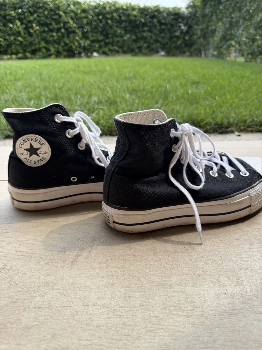 Converse Damenschuhe: Converse All Star Chuck Taylor – Gebraucht aus Tegna von Valentinaleoni33 1