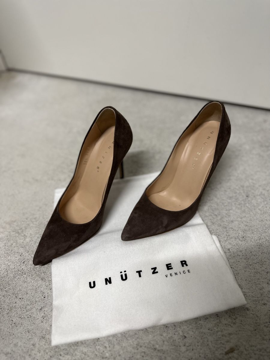 Damenschuhe: Unnützer Schuhe Pumps Grösse 38.5 Neu – Gebraucht aus Wädenswil von Ktodat