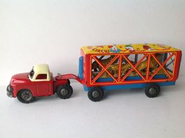American-Circus LKW mit Zirkus-Anhänger , 1950er Jahre Japan