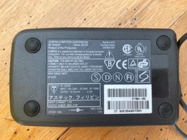 Compaq Netzteil Laptop Ladegerät 18.5V 3.5A