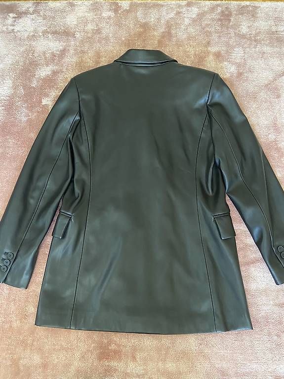 Vestes: Lederjacke Mango – D'occasion à Ostermundigen par Natalia1973 2