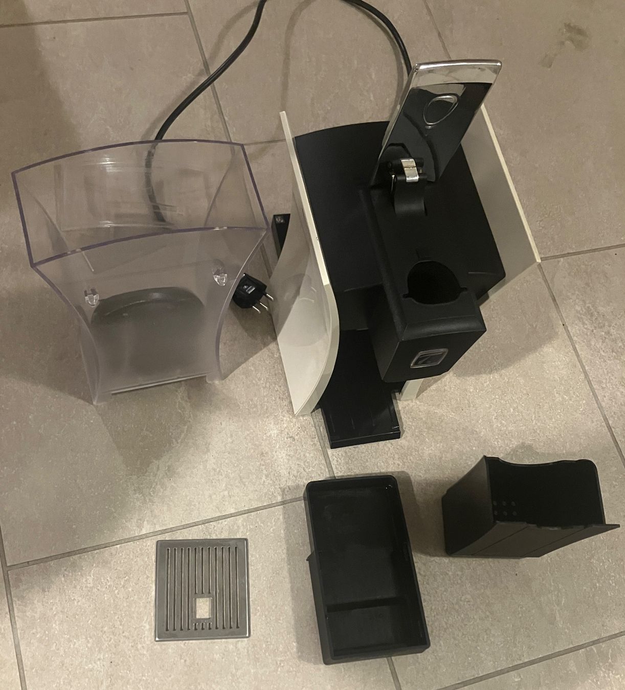 Küchengeräte: Machine à thé Nespresso – Neu (gemäss Beschreibung) aus Froideville von Pascas 2