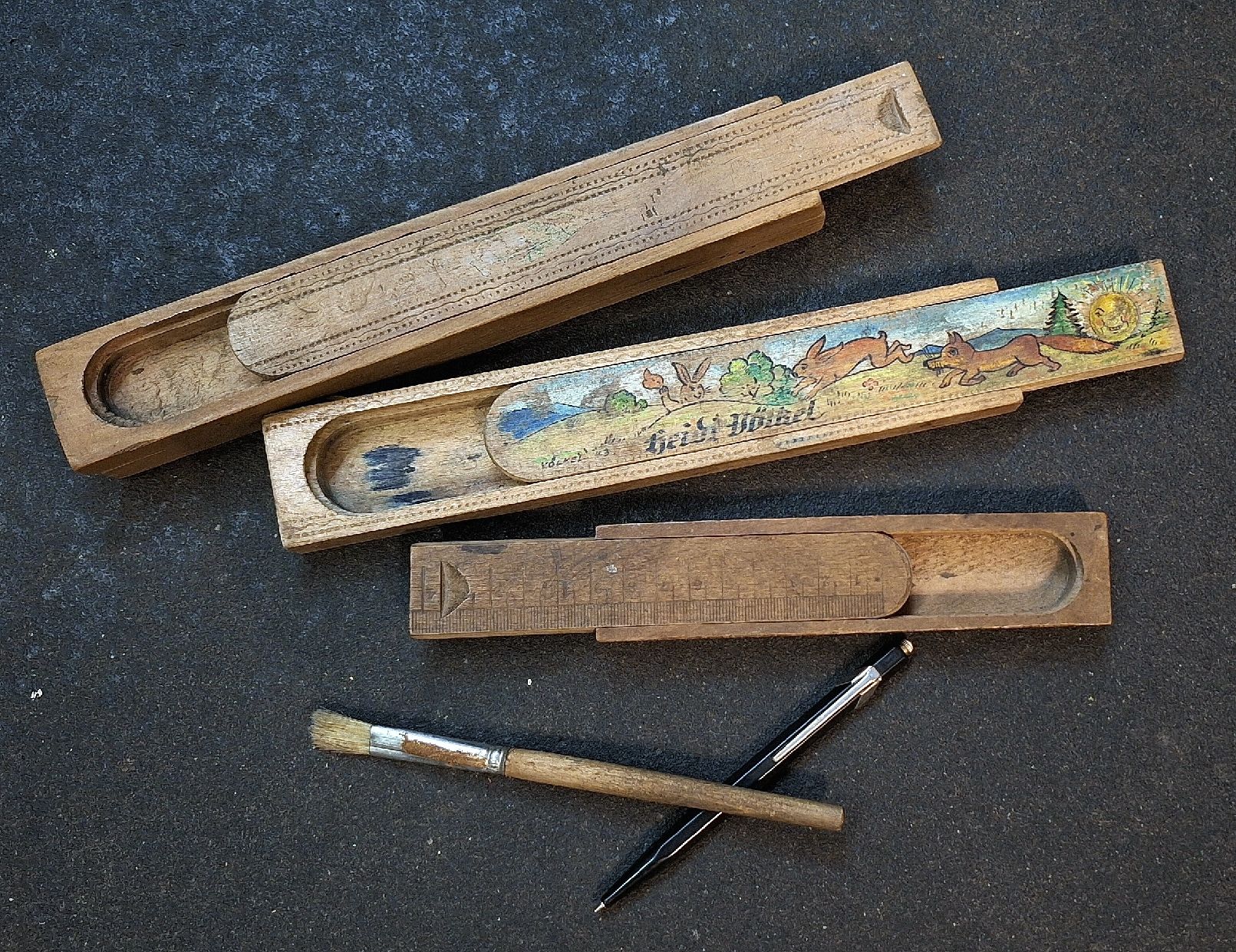Articoli in legno: antike Griffel-Holz Schatullen – Usato da Emmenbrücke venduto da abu_9mj8 2