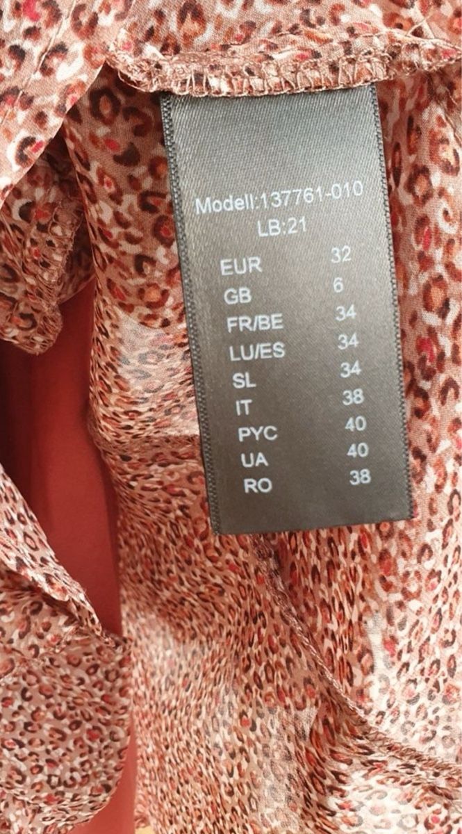 Vestiti: Schickes Claire Luise Kleid Gr. 34 – Nuovo (secondo la descrizione) da Liestal venduto da ell_6xc7 4