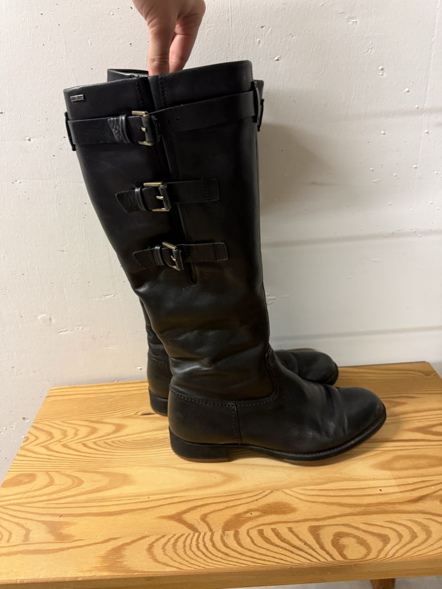 Ecco Scarpe da donna: Goretex Leder Stiefel von Ecco Grösse 39 – Usato da St.Gallen venduto da luc_cl9r