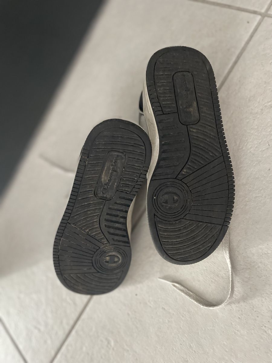 Champion Schuhe für Jungen: Champion Schuhe Grösse 35.5 neuwertig – Gebraucht aus sonvico von Ptequila 2