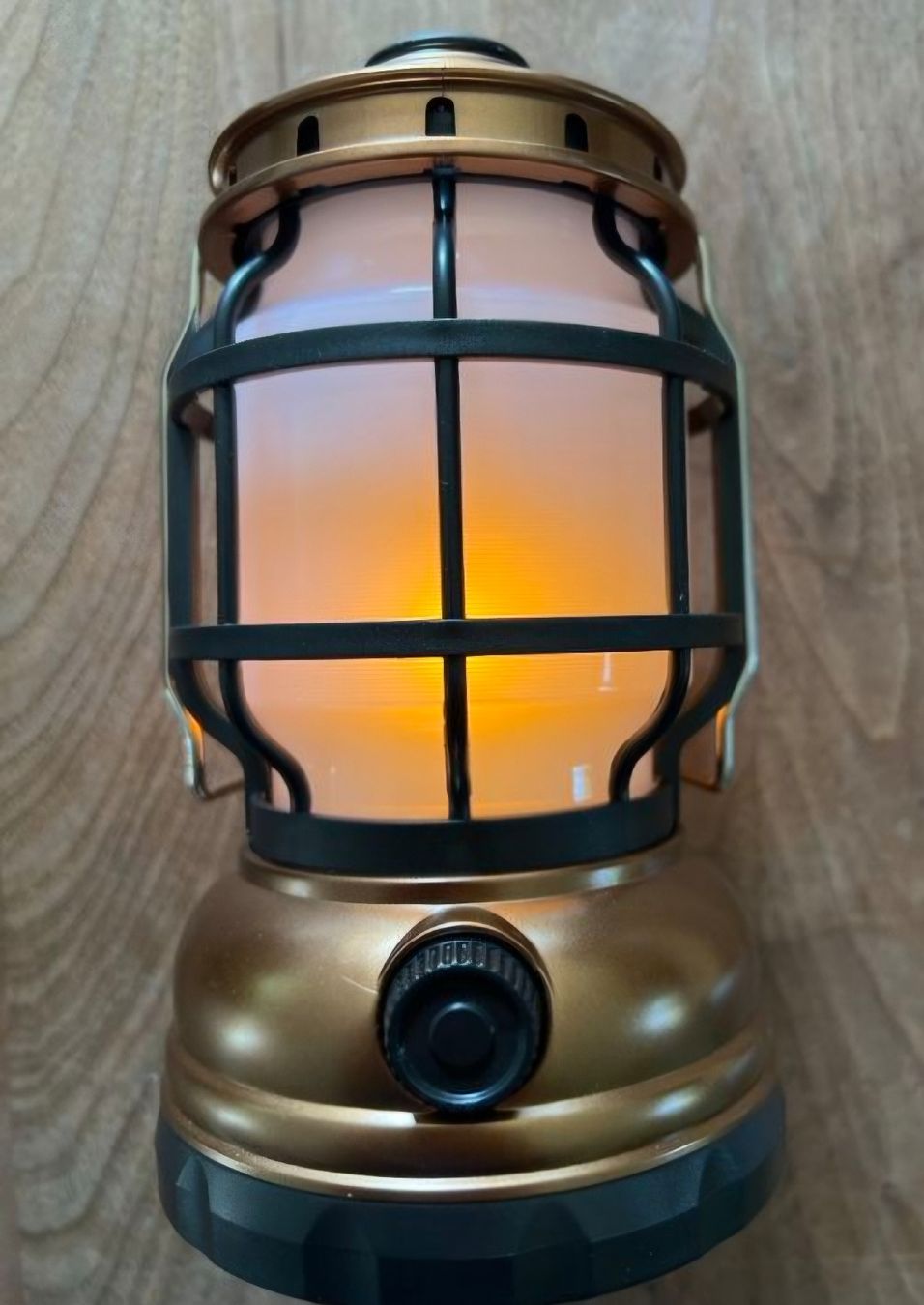 Lanterne: LED-Campinglaterne  "Neu"  – Nuovo e nell'imballaggio originale da Uster venduto da SV-SALE 1
