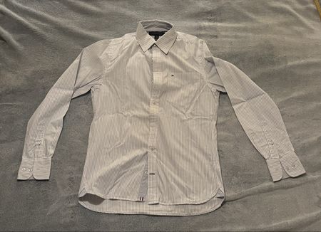Elegantes TOMMY HILFIGER Hemd, Gr. 14-16 Jahre
