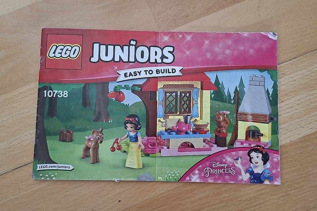 Giocattoli: 10738 Lego Disney Princess Schnewittchen – Usato da Kriens venduto da Red_Sparrow 2