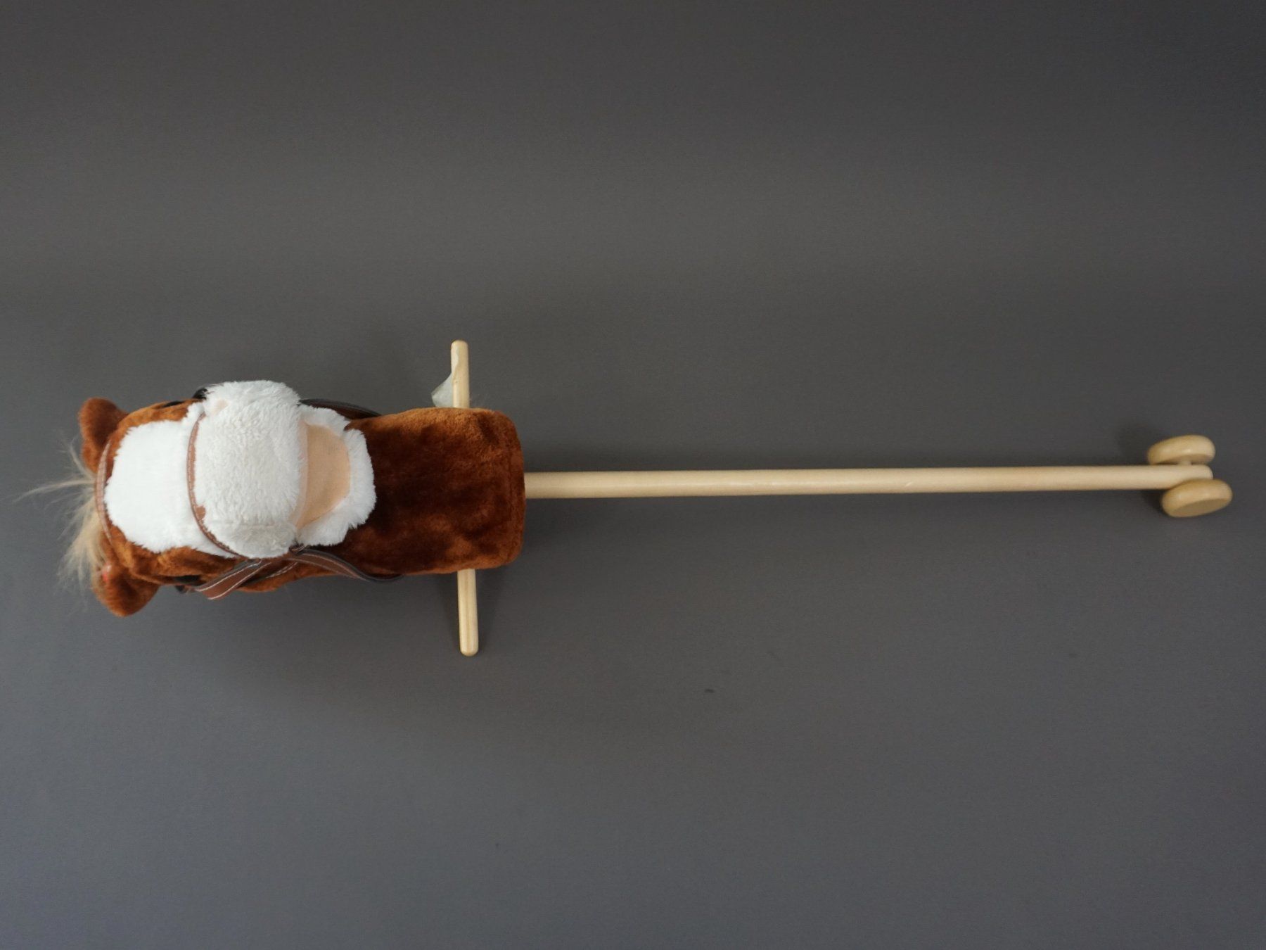 Jouets: Steckenpferd mit Rolle – D'occasion à Pratteln par Restwert_Pratteln 2