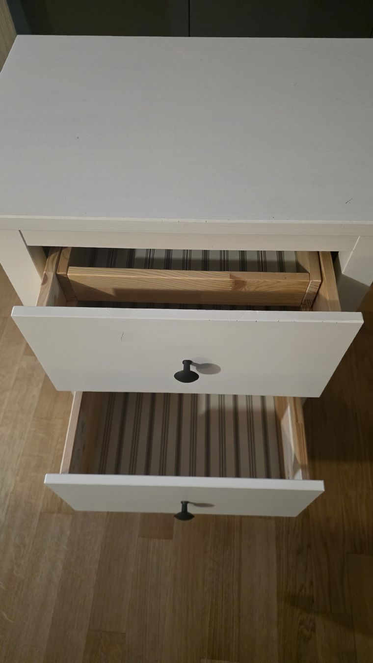 Ikea Comodini: 2 Ikea Hemnes Nachttische – Usato da Chur venduto da maz_rl2x 2