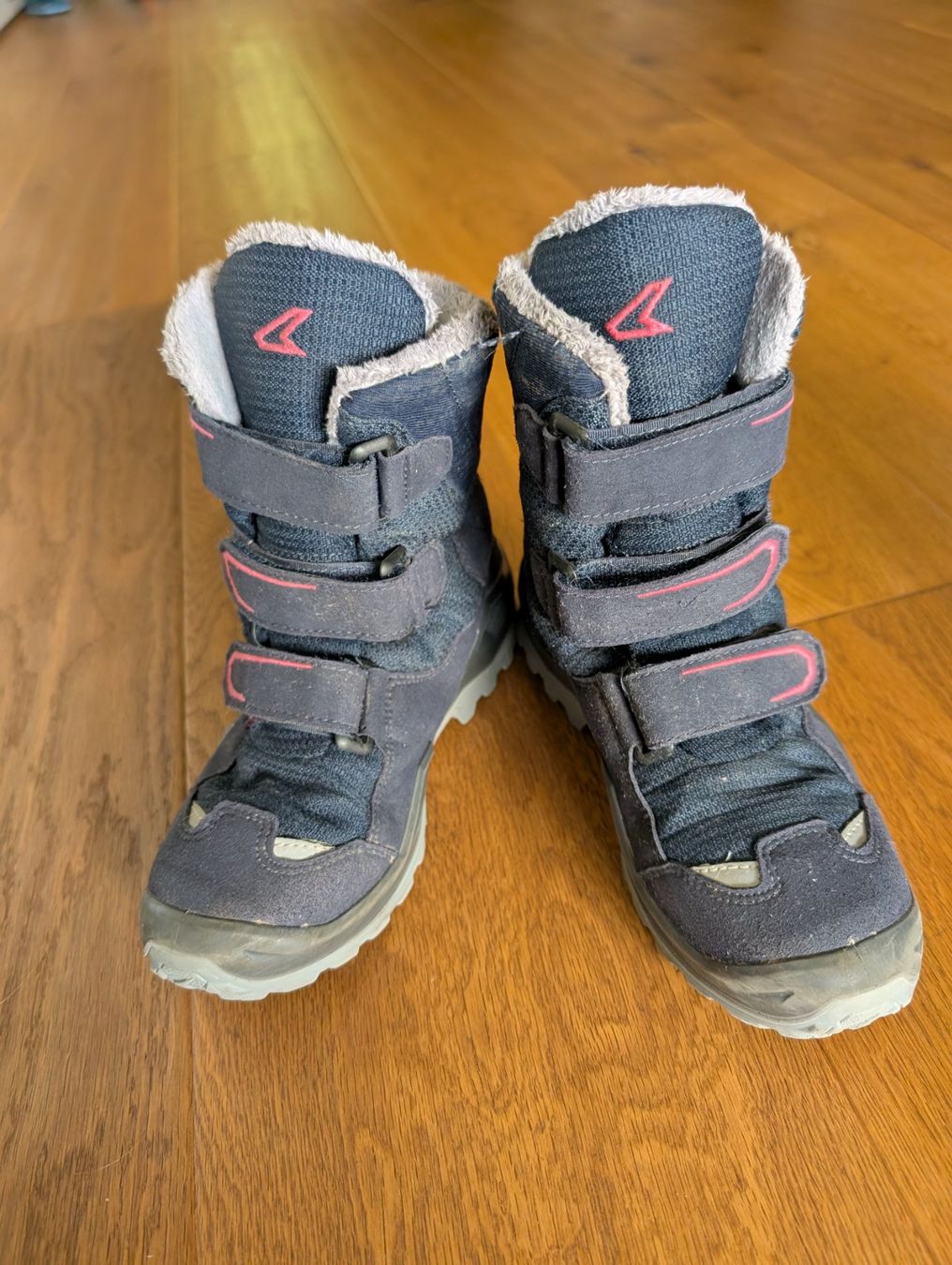 Lowa Schuhe für Jungen: Lowa Winterschule Gr 33 – Gebraucht aus Ennetmoos von Mountainfee