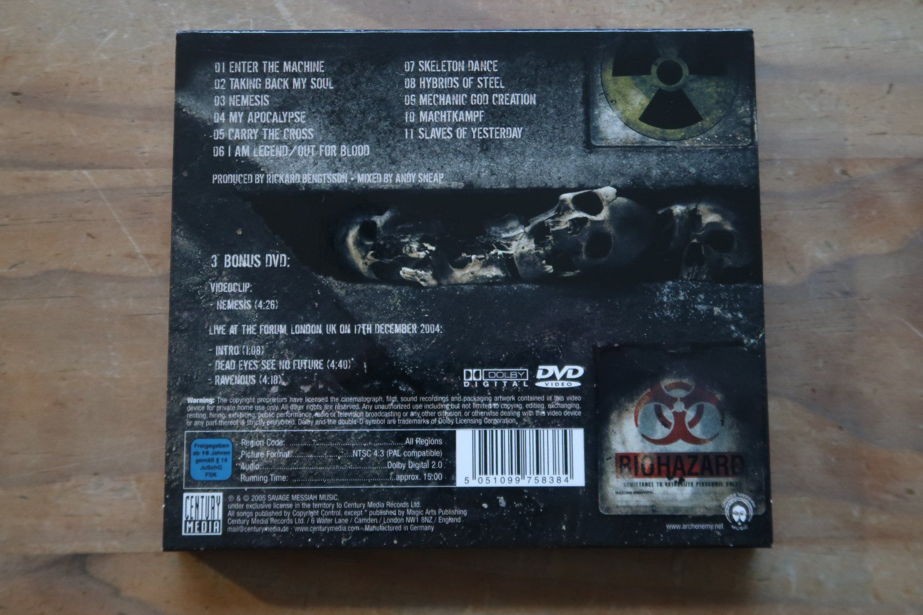 CDs: ARCH ENEMY - DOOMSDAY MACHINE - CD + DVD – Gebraucht aus Basel von Patiscat 1