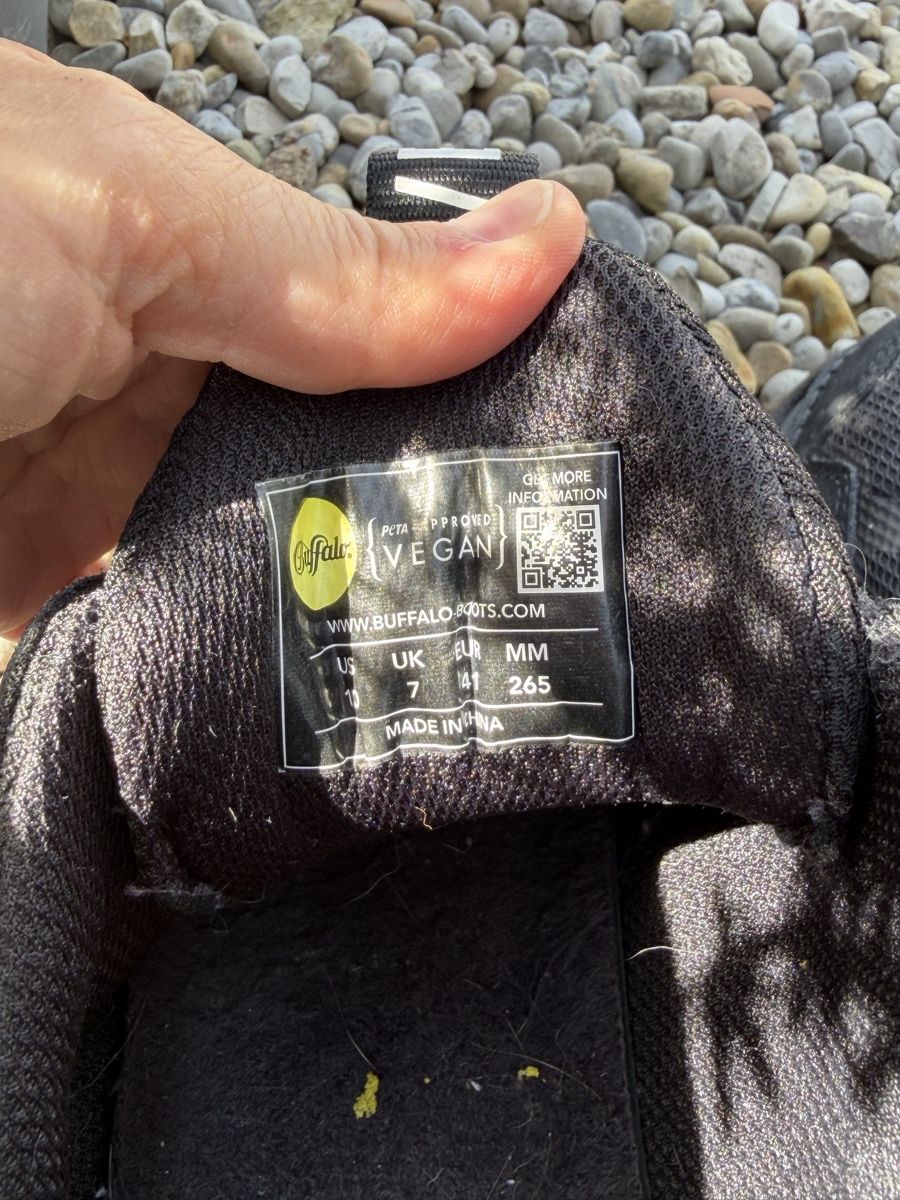 Scarpe da uomo: Buffalo Plateau Schuhe Schwarz Grösse 41  – Usato da Mosnang venduto da Dojajolele 3