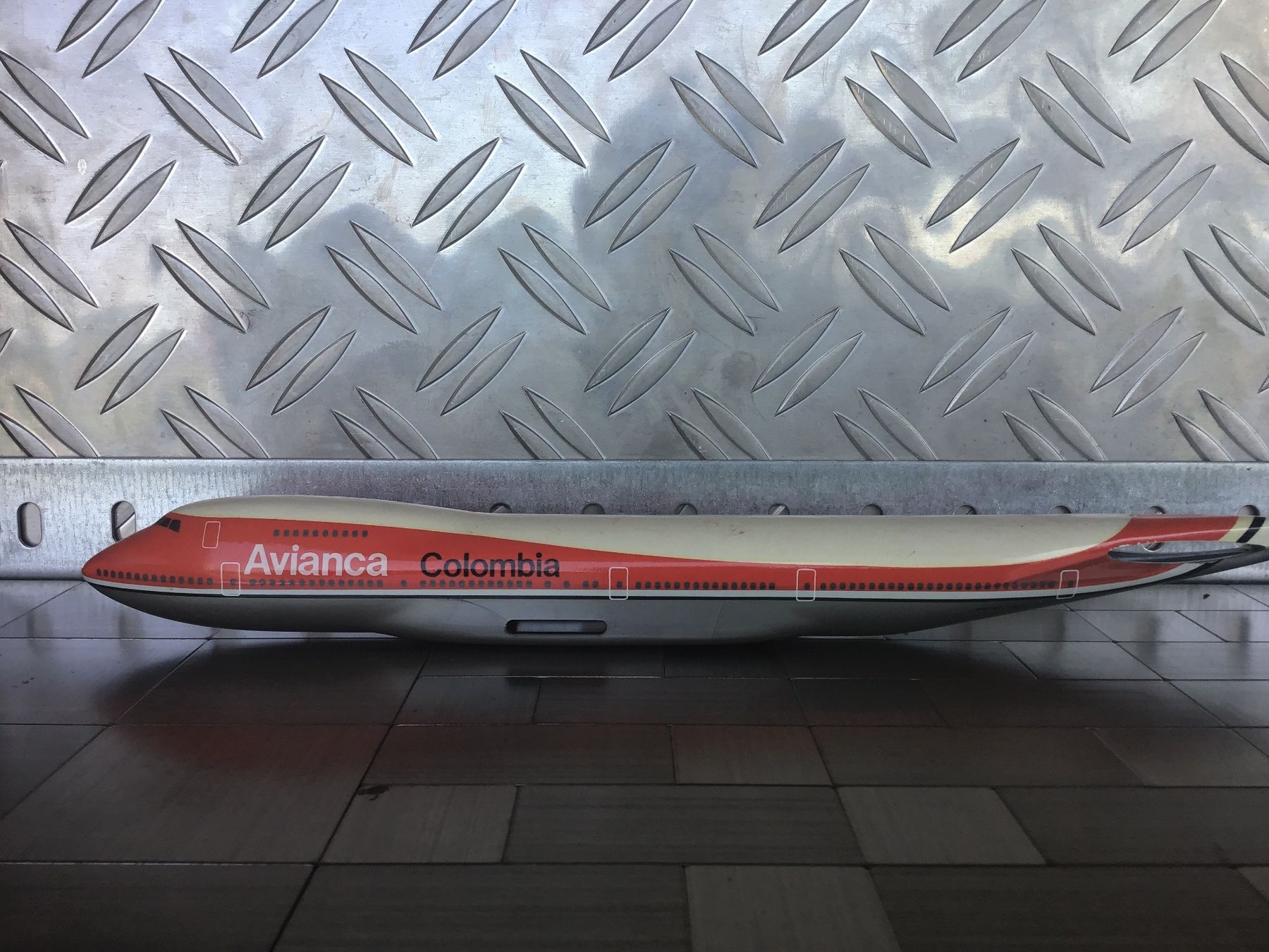 Modellbausätze & Standmodelle: AVIANCA COLOMBIA WORLD AIRLINES – Gebraucht aus Männedorf von Spezial-Modelle 1