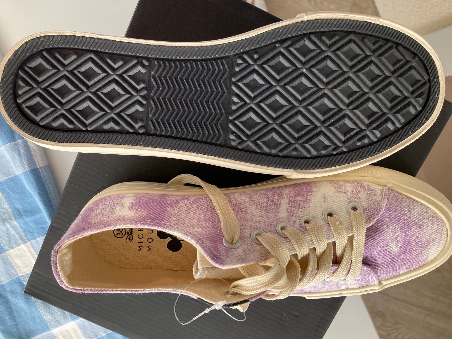 Scarpe da donna: Sneakers Mickey Mouse neu Gr. 38 – Nuovo (secondo la descrizione) da Eschenbach SG venduto da verbascum 2