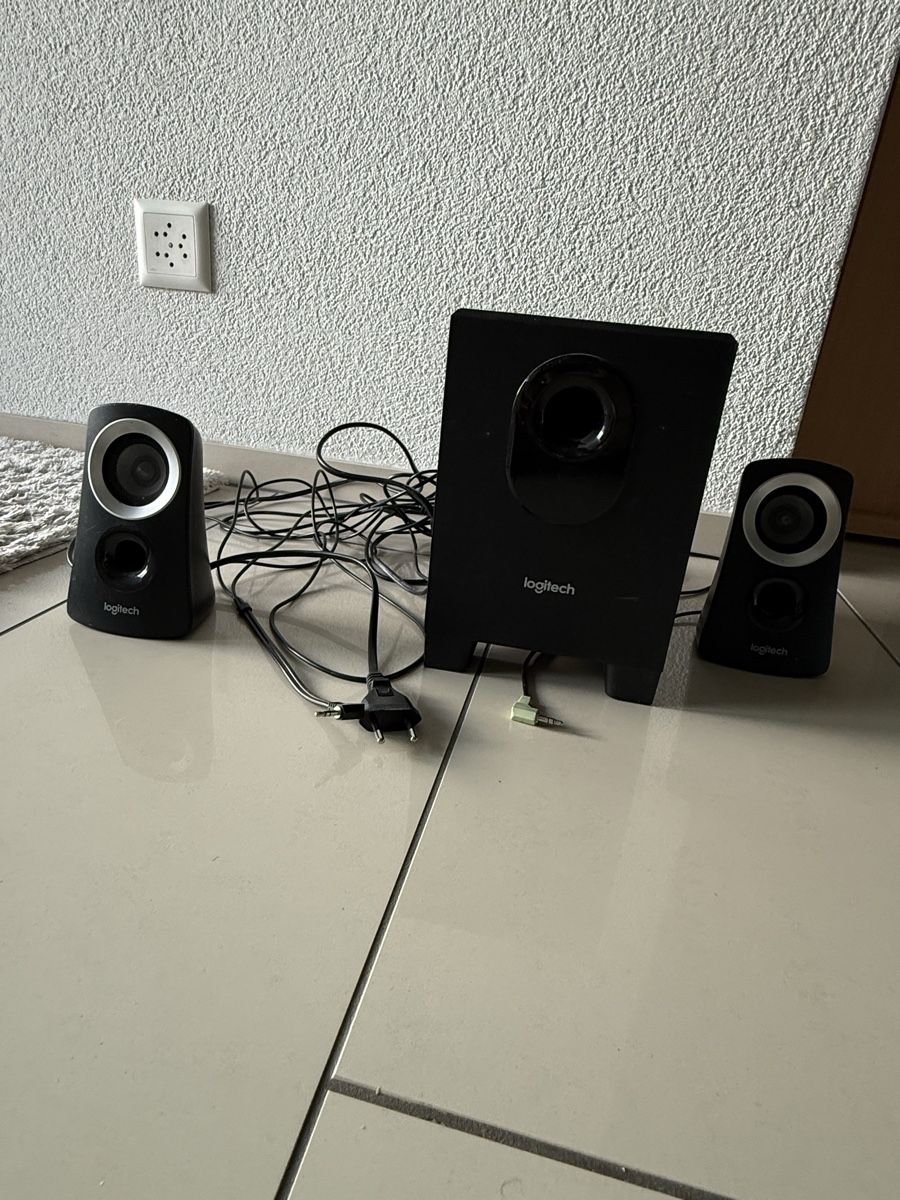 Logitech Casse acustiche: Logitech Lautsprecher System mit Subwoofer - Top Sound! – Usato da Hedingen venduto da vane.zh 3