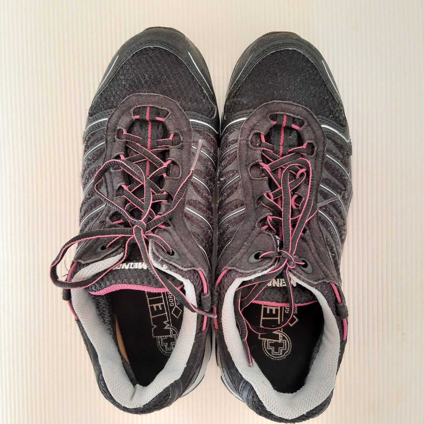 Meindl Scarpe da donna: Meindl Trekkingschuhe Gr.40 – Usato da Muotathal venduto da robin40 1